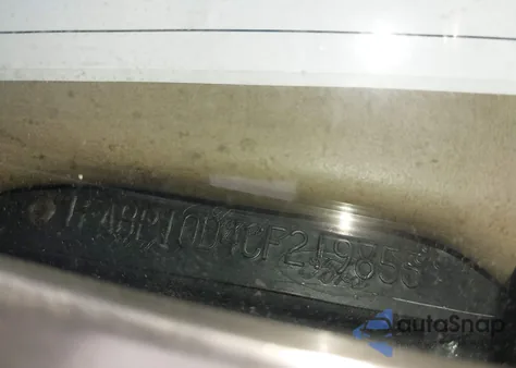 1982 Ford Mustang z USA, uszkodzony, nr VIN 1FABP10D4CF219855